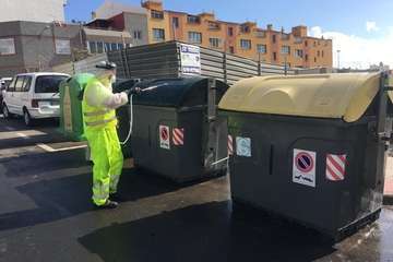 Labores de limpieza y desinfección en barrios de Telde (Foto TA)